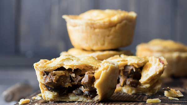 CT Jen Kingwell Baking & Cooking - Aussie Meat Pie